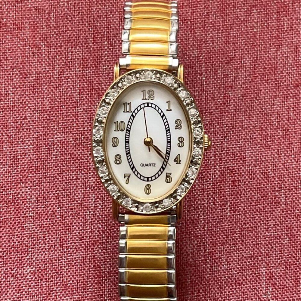 Vintage 70s/80s Avon Speidel Two-Tone Gold & Silver Watch Twist-O-Flex Like New
